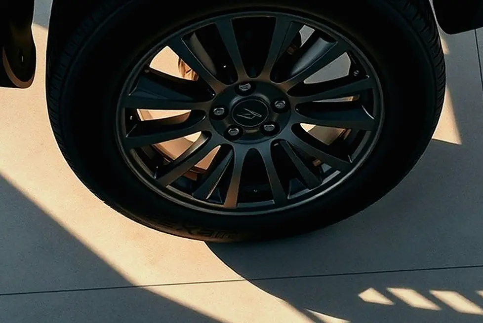 연수 메르세데스-벤츠 AMG EQS53 넥센타이어렌탈 작업 전후 1
